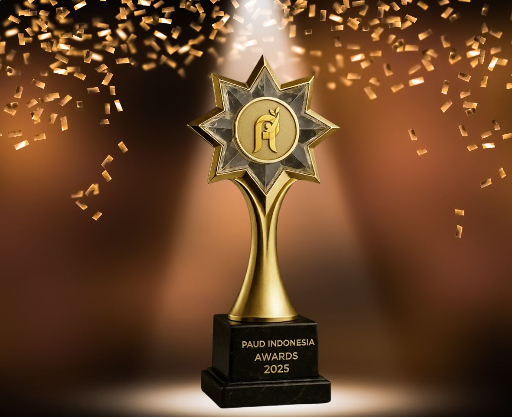 piala penghargaan paud